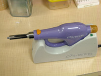 コンピューター制御極細針の電動麻酔( 麻酔を刺す痛みにも配慮 )